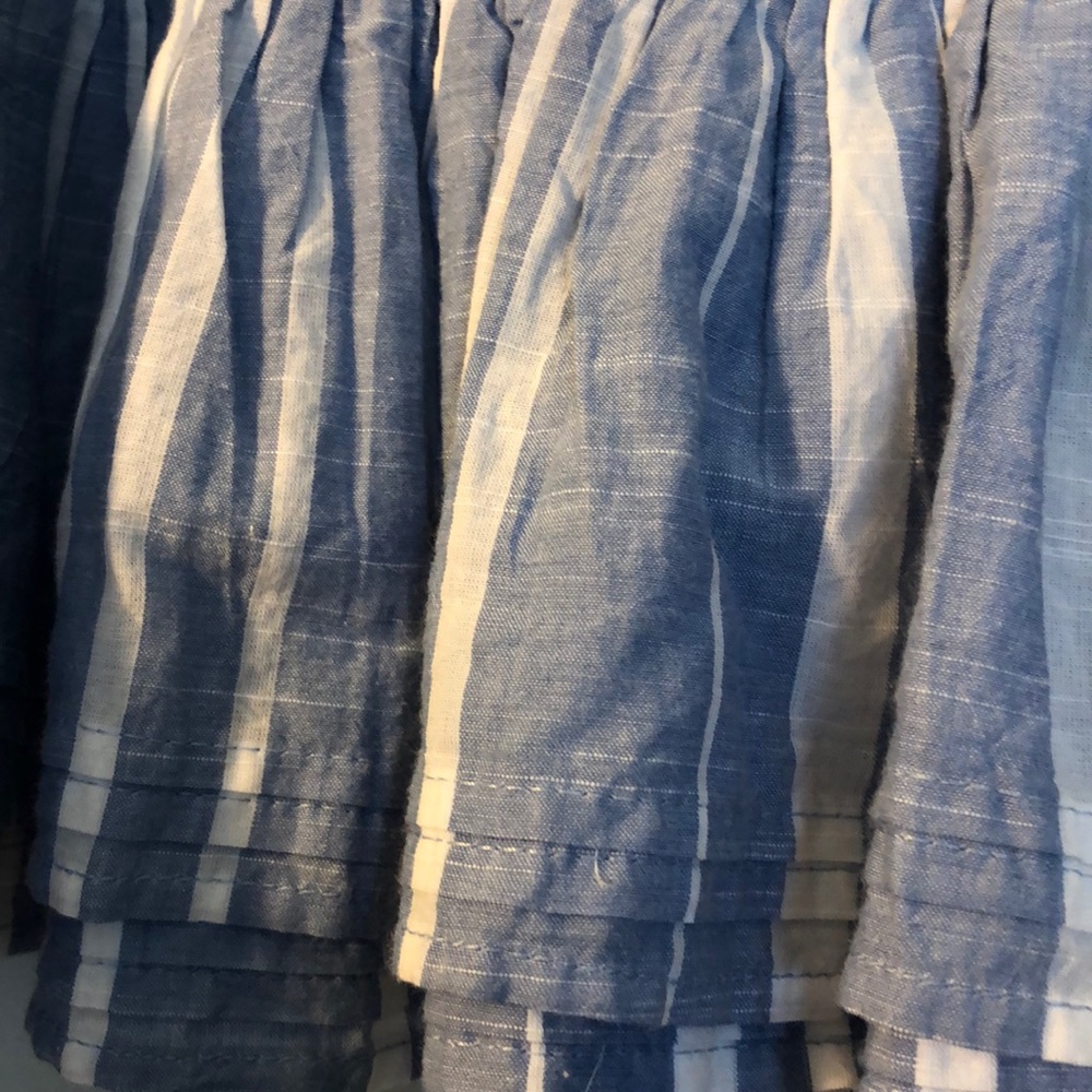 🕊ROMEO + JULIET COUTURE🕊STRIPED BLOUSE W/RUFFLES - Picture 8 of 8